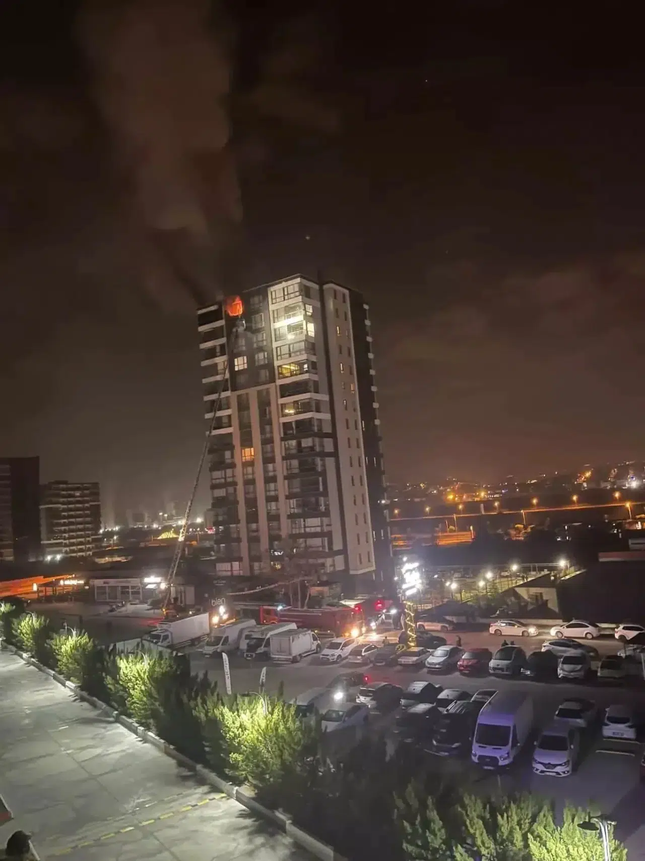 Ankara'da Yangın Faciası: Sağlık Personeli Cihat Ozan Sezgin Hayatını Kaybetti