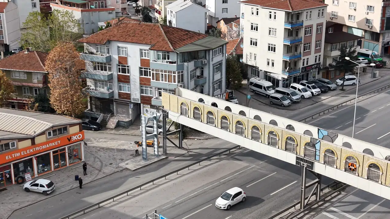 Kocaeli'de Üst Geçidin Yeri Değiştiriliyor