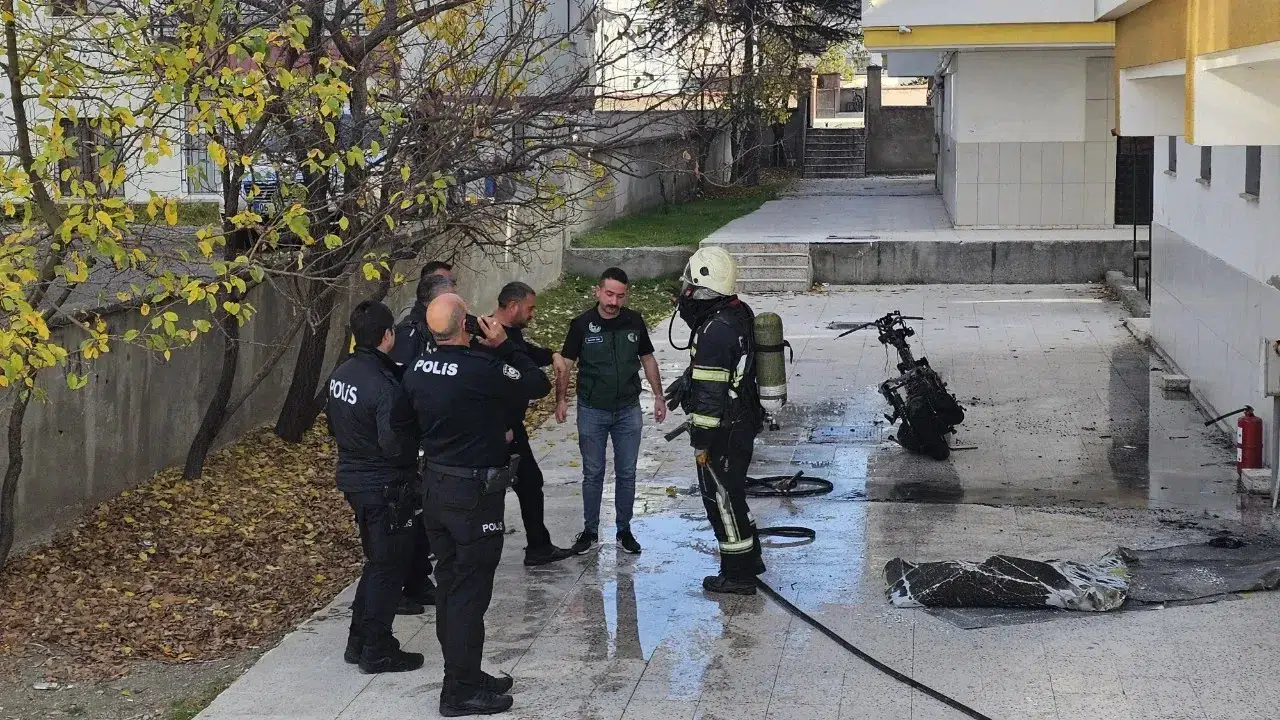 Çorum'da Motosiklet Yangını: 9 Kişi Hastaneye Kaldırıldı