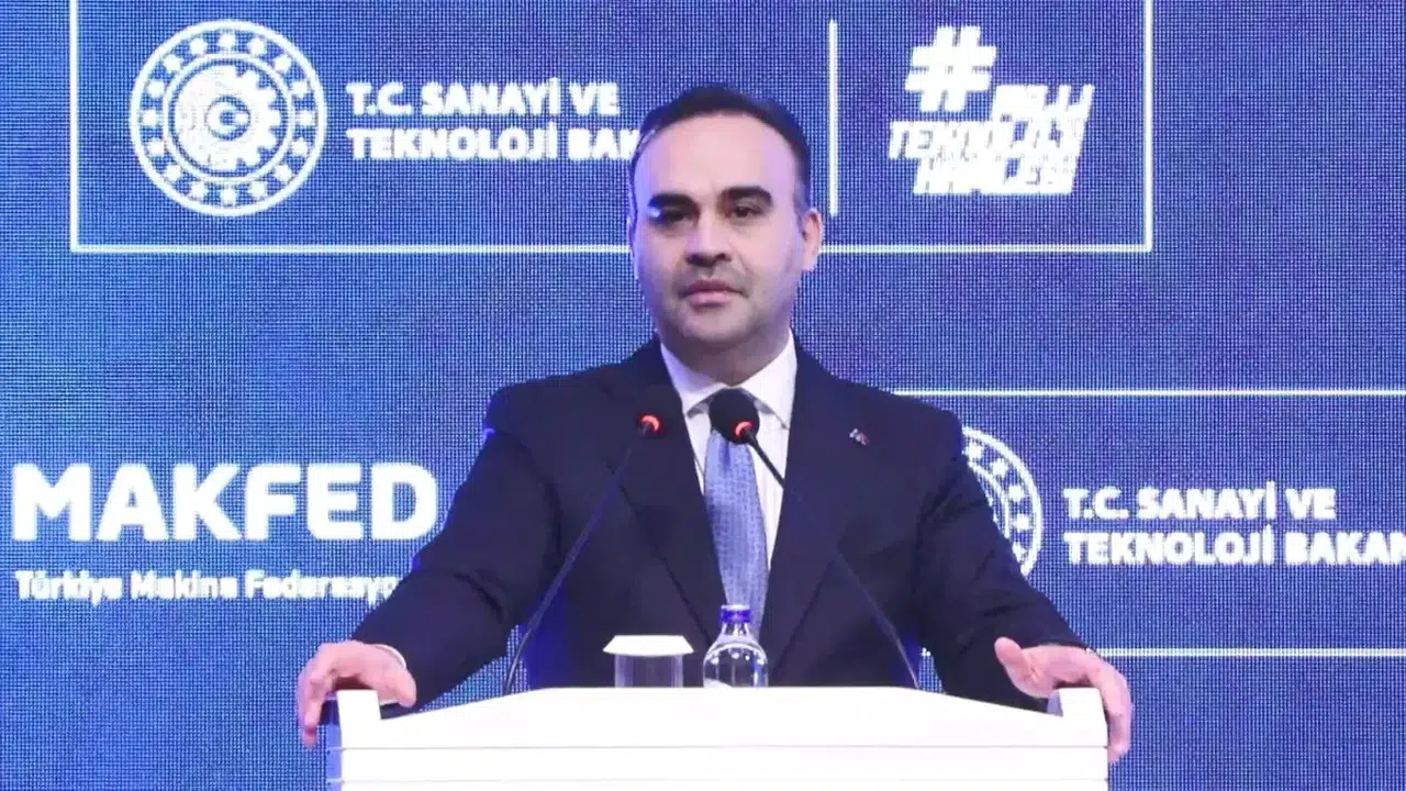 Bakan Kacır: Sanayi İhracatımız 270 Milyar Dolayı Aştı