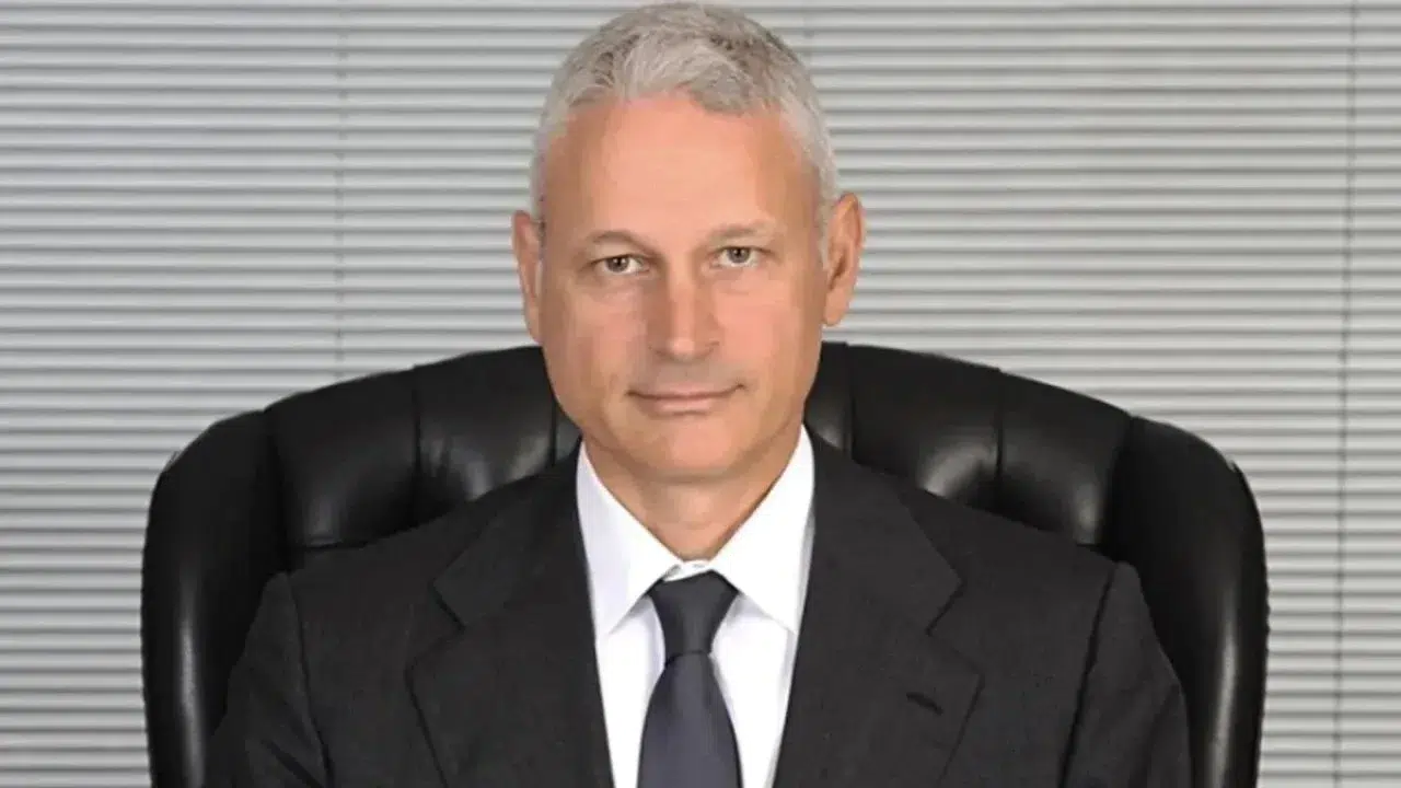 Hasan Akçakayalıoğlu Kimdir? BankPozitif CEO'sunun Biyografisi