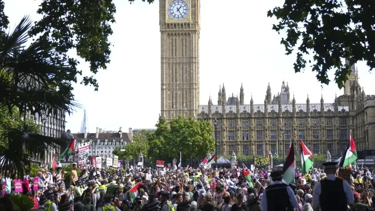Londra’da Gazze’ye Destek Protestosu: Çok Sayıda Gözaltı