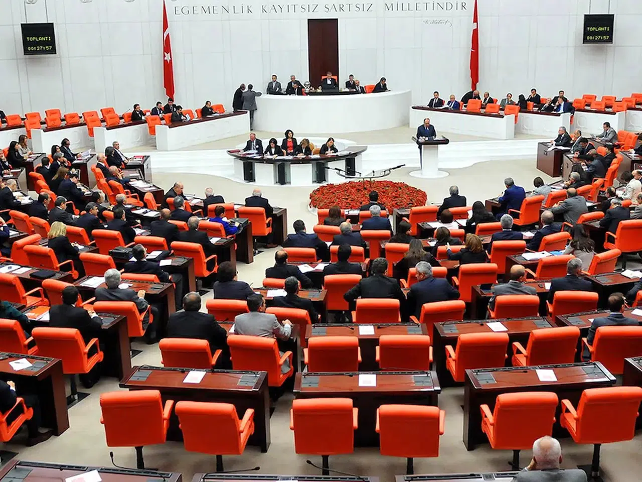 Madımak dosyası Meclis'te kapandı: Sivas Katliamı için araştırma önergesine ret