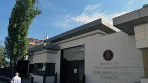 ABD'de Bütçe Krizi Ankara Büyükelçiliğine Sıçradı: Pasaport ve Vize İşlemleri Devam Edecek mi?