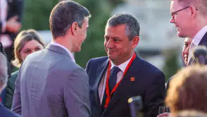 Özgür Özel Barselona'da zirveye damga vurdu: İspanya Başbakanı Sanchez ile kritik görüşme