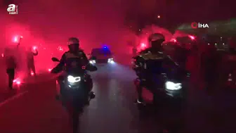 A Milli Futbol Takımı, Meşaleler Eşliğinde Stada Girdi