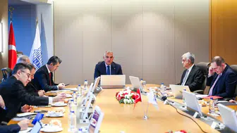 Bakan Ersoy, Bankalar Birliği ile Turizmde Yeni Sezonu Görüştü