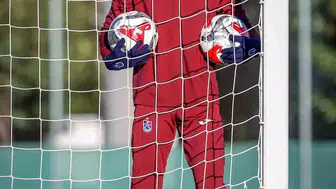 Trabzonspor'da Ernest Muçi'den 12 Yıl Sonra Yeni Seri