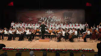 İstanbul'da Cumhuriyet coşkusu: 103. yıl dönümü görkemli törenle kutlandı
