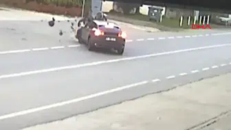 Sapanca'da korkutan kaza: Otomobil ile motosiklet çarpıştı