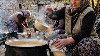 Tarhanada devrim gibi yöntem: Kurutmayı rafa kaldırdılar, şişelere doldurdular