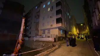 Bahçelievler'de korku dolu gece: İnşaat kazısı sonrası iki bina boşaltıldı