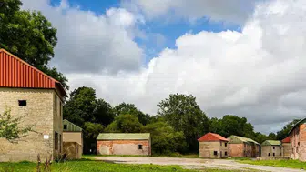 İngiltere'deki Imber Köyü Neden Yıllardır Terkedilmiş Durumda?