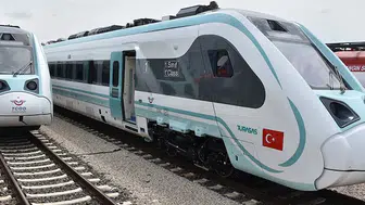 Türkiye’nin İlk Milli Hızlı Treni Cuma Günü Test Rayına Çıkıyor