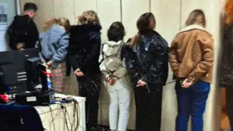 Polislerle dalga geçen Gratis çalışanlarına operasyon: 4 kişinin işine son verildi