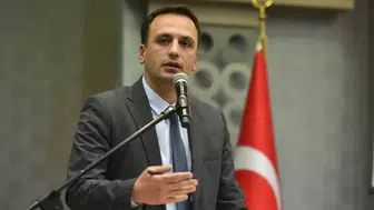 Bornova Belediyesi'nde deprem: Başkan Ömer Eşki tutuklama talebiyle mahkemeye sevk edildi