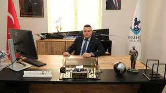 Sivrihisar’da belediyeye çirkin saldırı: Toplantı çıkışında arbede çıktı