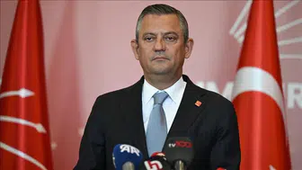 Özgür Özel’den bayram mesajı: Meclis yerine meydanları tercih etti