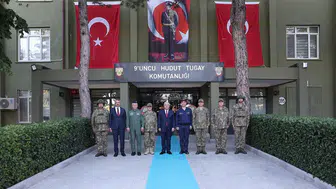 Bayram mesaisini sınırın sıfır noktasında geçirdi: Bakan Güler Mehmetçik ile bir araya geldi
