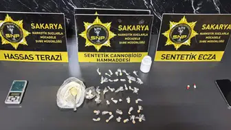 Zehir tacirine Sakarya’da narkotik darbesi: 57 kilo bonzaiye yetecek madde ele geçirildi