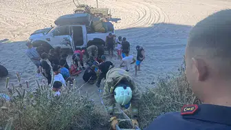 Gökyüzü keyfi kabusa döndü: Çatalca’da kayalıklara çakılan paraşütçüler için seferberlik