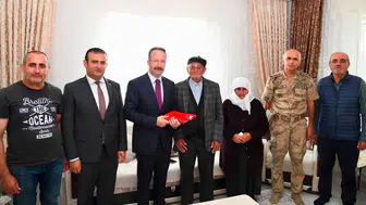 Ardahan'da ilk durak belli oldu: Vali Yamlı rotasını şehit evine çevirdi