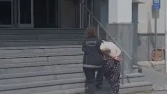 Kayseri'de 33 yıl hapis cezasıyla aranan kadın, adresine düzenlenen operasyonla yakalandı