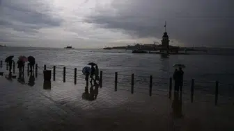 İstanbul'da sabaha kadar gök gürültülü sağanak: Meteoroloji'den kuvvetli yağış alarmı