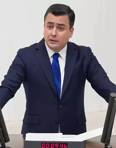 Osman Gökçek, Bütçe Görüşmelerinde Mahkemeye Verdiğini Açıkladı