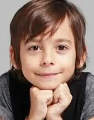 Öyle Bir Geçer Zaman Ki'nin çocuk oyuncusuydu! Emir Berke Zincidi'nin son hali şaşırttı