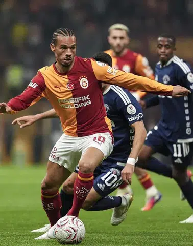 Leroy Sane'den taraftara birlik mesajı: Zor günleri birlikte aşacağız