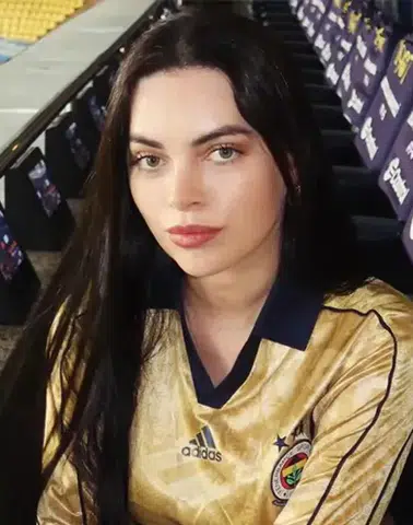 Fenerbahçeli ederson’un eşi lais moraes, sosyal medyada tehdit ve hakaret mesajları aldığını açıkladı