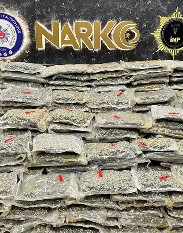 İstanbul'da düzenlenen büyük uyuşturucu operasyonunda 527 kilo Skunk ele geçirildi mi?