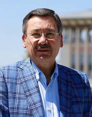 Gökçek'ten Almanya itirafı: Oğlum vatandaşlık için almış