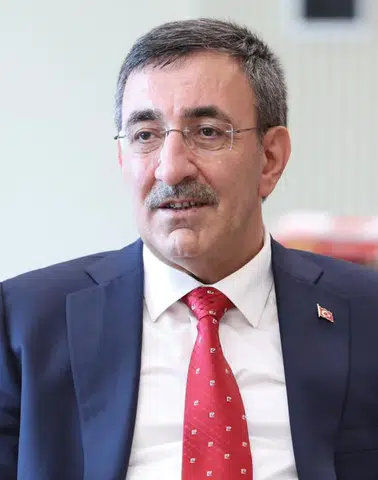Erdoğan Kırgızistan'da, Cumhurbaşkanlığı Koltuğunda Cevdet Yılmaz Oturuyor