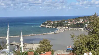 Zonguldak'ta Denizin Rengi Değişti: Liman ve Kapuz Plajı Tanınmaz Hale Geldi