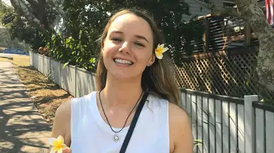 Evde Doğum Yapan Ünlü Fenomen Hayatını Kaybetti