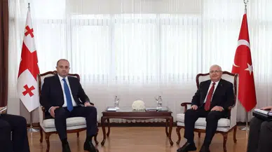 Türkiye-Azerbaycan-Gürcistan Savunma Bakanları Toplantısı Devam Ediyor