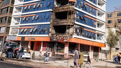 Pakistan'dan Afganistan'a Ticari Savaş: Afgan Transit Ticareti Askıya Alındı