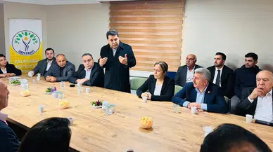 Ahmet Özer’den DEM Parti’ye Ziyaret