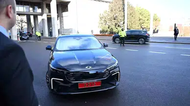 Bakan Kacır Togg T10F ile Meclis'te