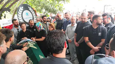 Ünlü Şarkıcı Güllü'ye Veda: Son Yolculuğuna Gözyaşlarıyla Uğurlandı