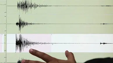 İzmir'de Korkutan Deprem