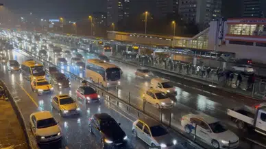 İstanbul Trafiğinde Yağmur Etkisi: Yoğunluk Yüzde 76'ya Ulaştı