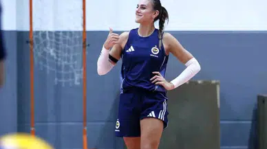 Fenerbahçe Medicana Kadın Voleybol Takımı'nda Yeni Transferler İlk Antrenmana Çıktı