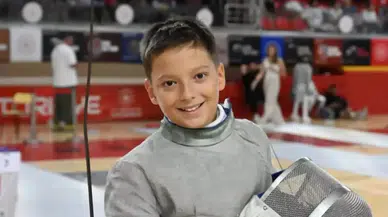 Demir Çırpan Eskrimde Parlıyor