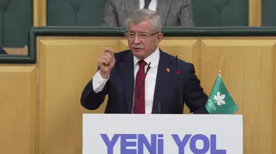 Ahmet Davutoğlu'ndan Hükümete Eleştiriler ve Siyasi Durum Değerlendirmesi