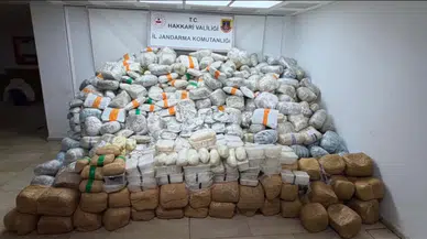 Hakkari'de 860 kilogram uyuşturucu ele geçirildi