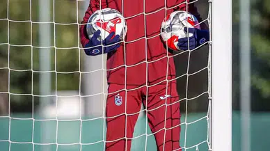 Trabzonspor'da Ernest Muçi'den 12 Yıl Sonra Yeni Seri