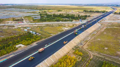 2025 Yılında 100 Milyar RMB'yi Aşan Yatırım Başarısı